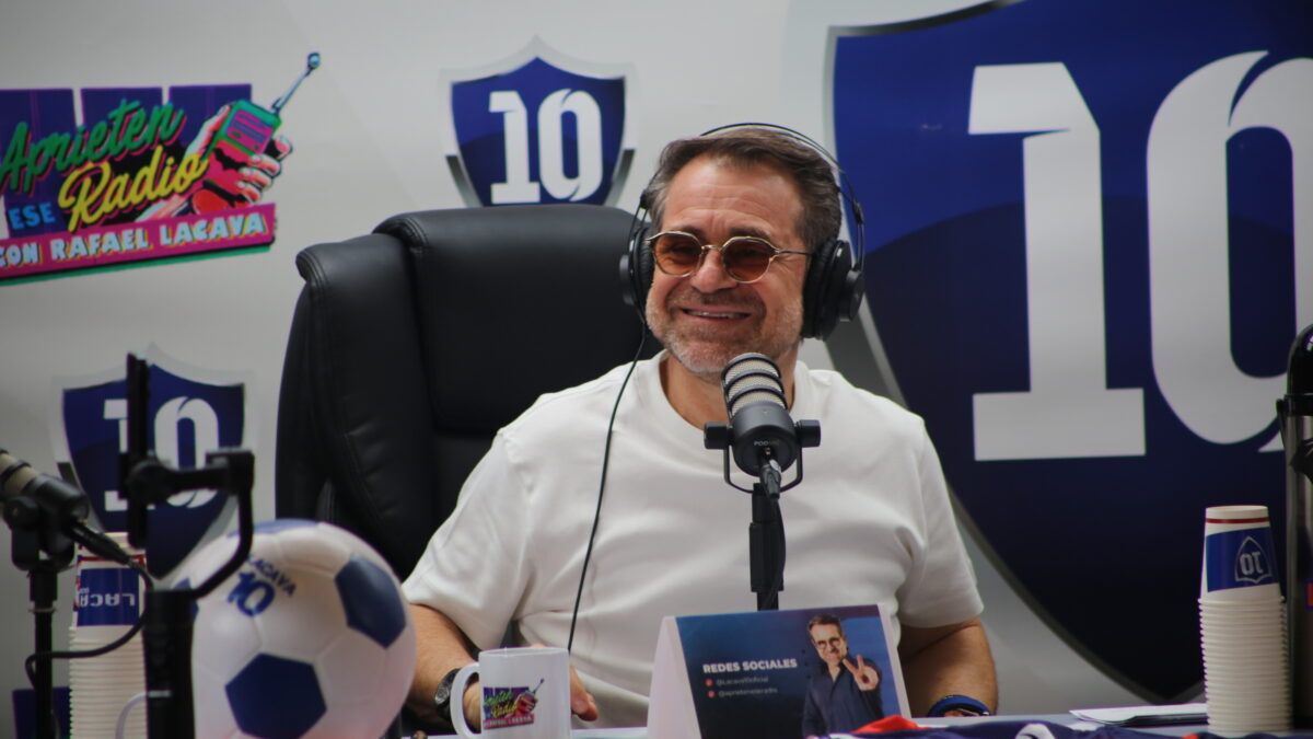 Programa Aprieten ese Radio conducido por Rafael Lacava