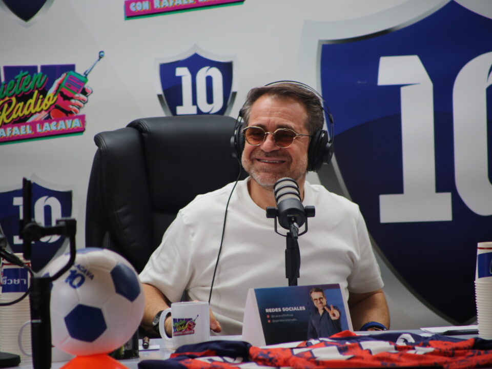 Programa Aprieten ese Radio conducido por Rafael Lacava