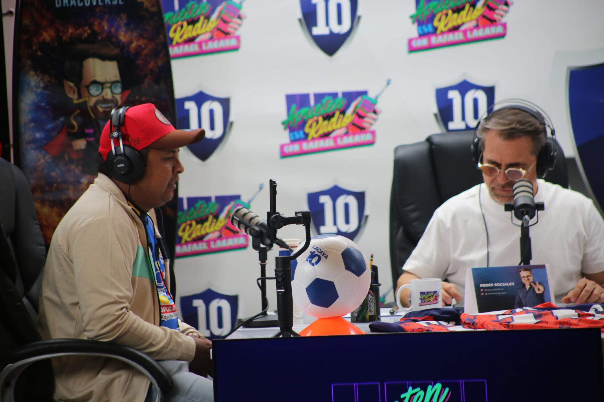 Programa Aprieten ese Radio conducido por Rafael Lacava